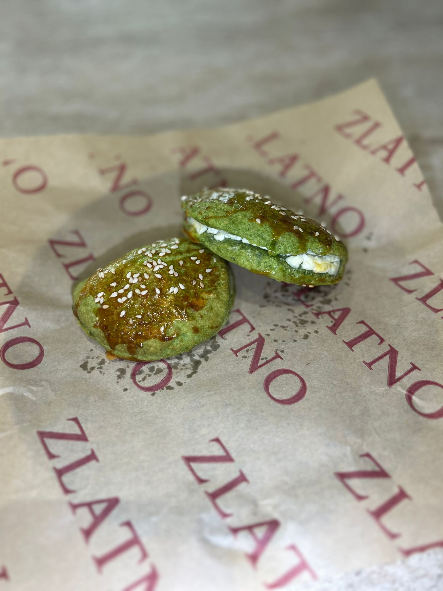 Ispanaklı & Labneli Poğaça